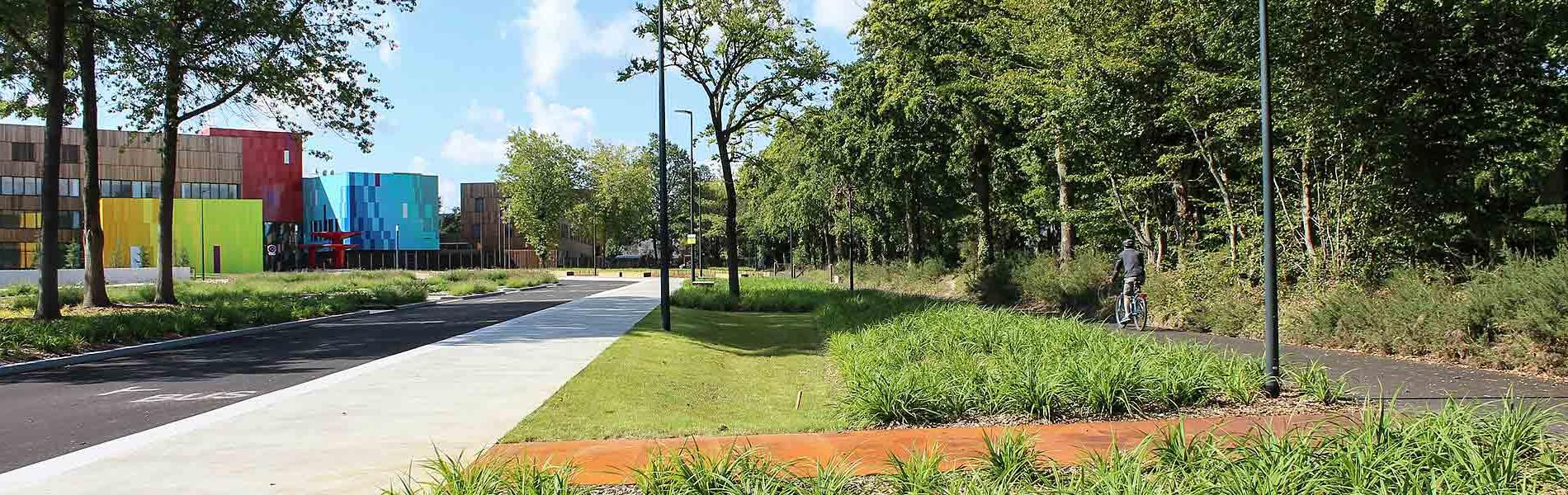 Aménagement du parvis du lycée technique de la Mainguais à Carquefou
